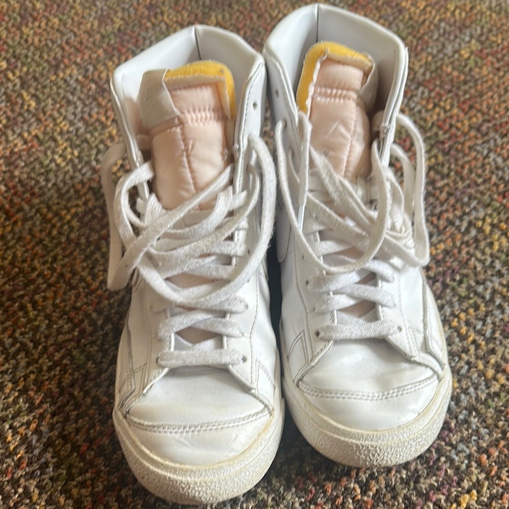 Nike Blazer Mid ‘77 all white